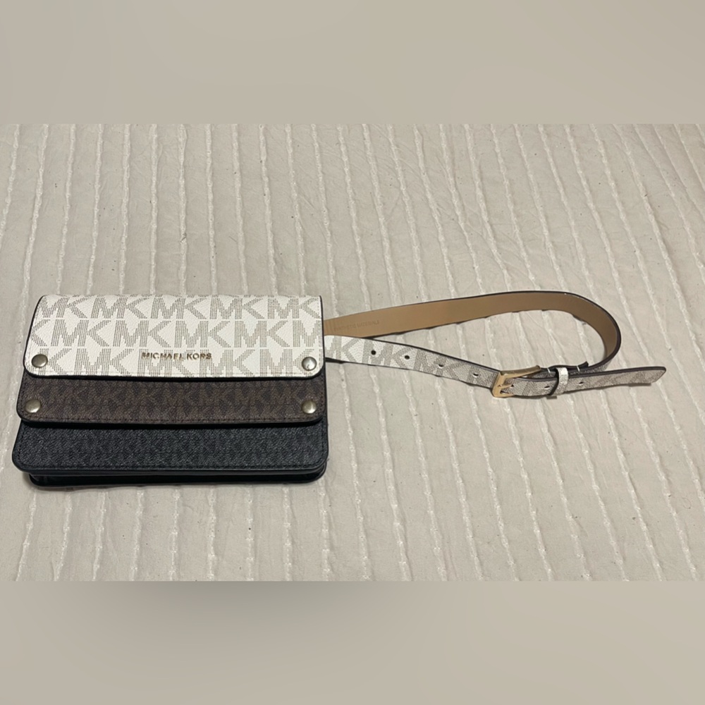 Authentic…Michael Kors belt bag Size small/medium